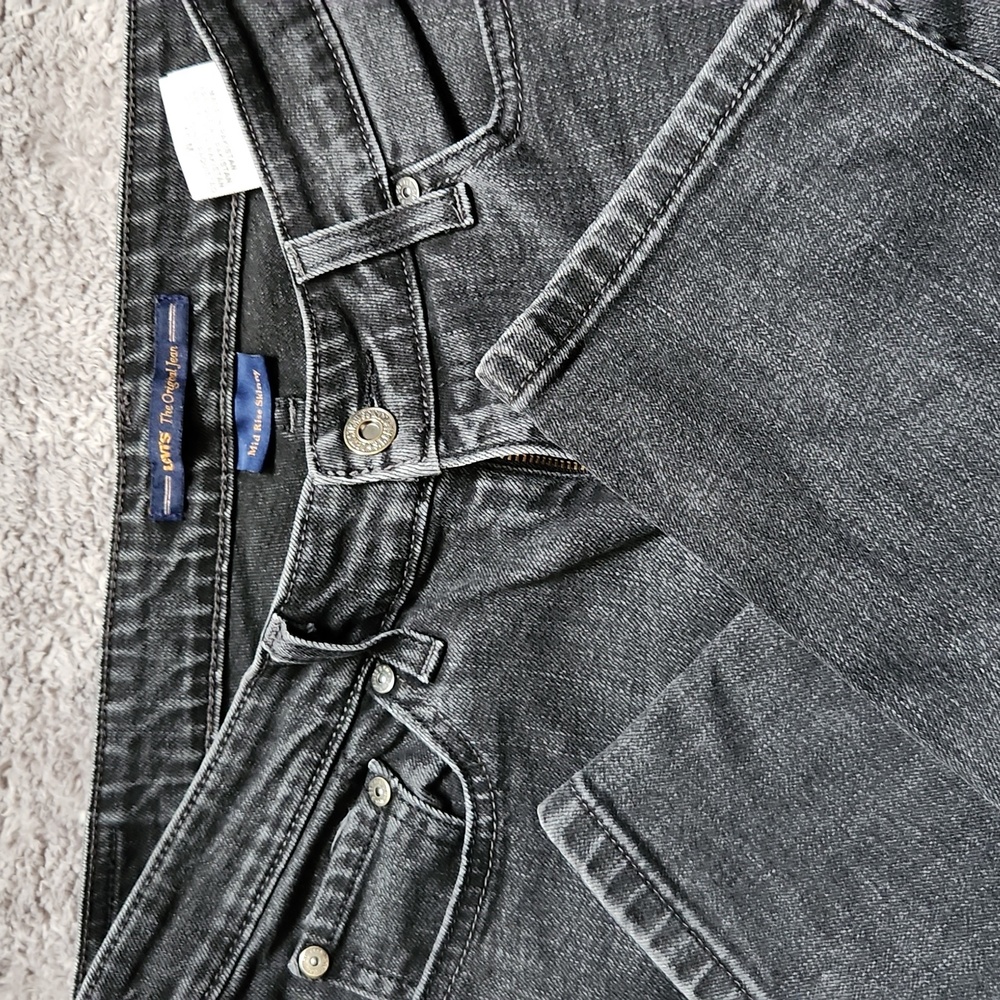 LEVI'S Mid Rise Skinny size 10M Black